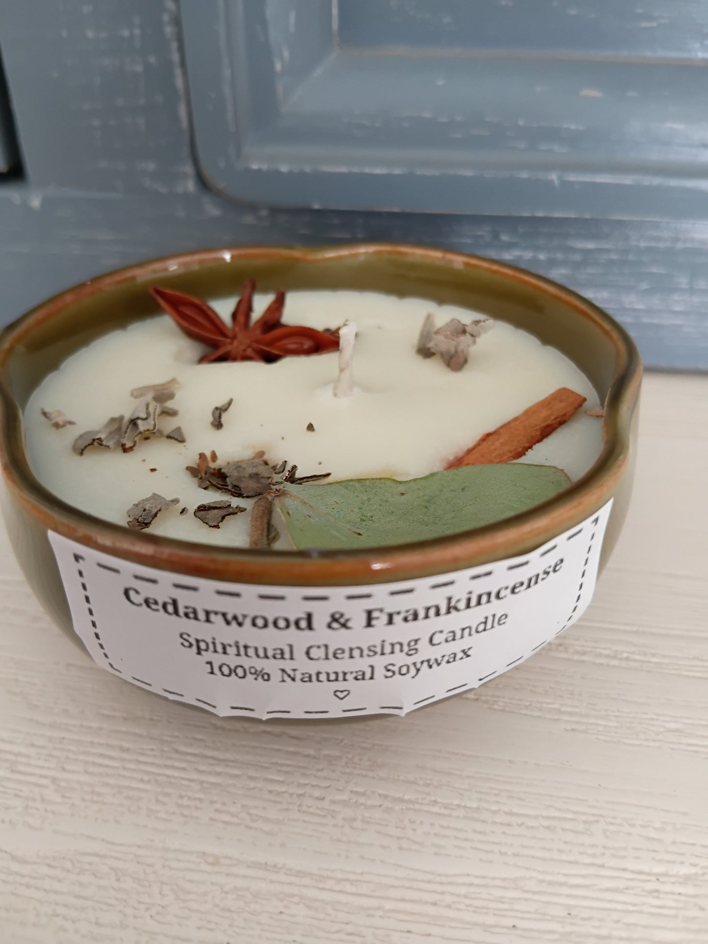 Cedarwood & Frankincense (spiritual clensing candle)