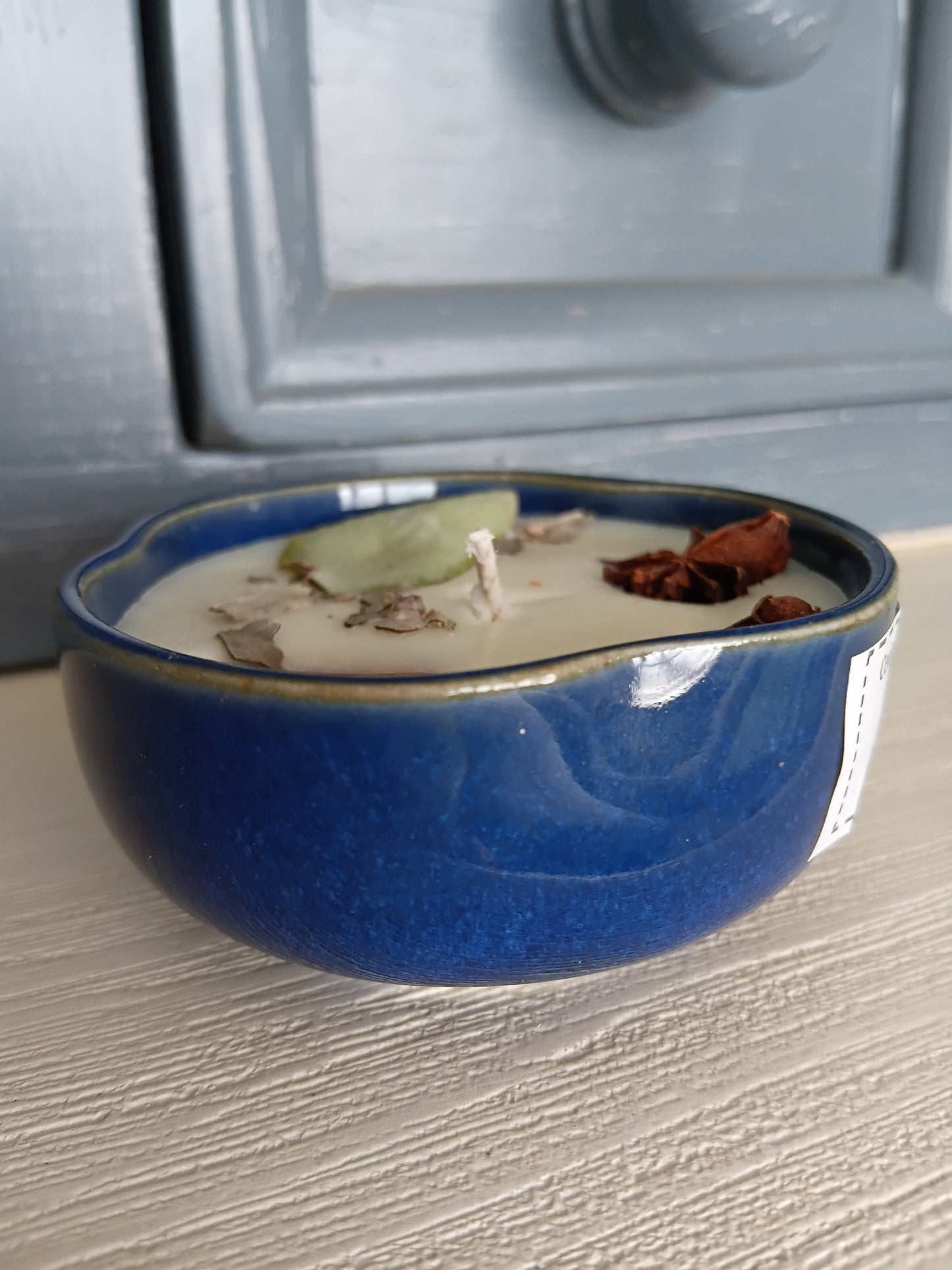 Cedarwood & Frankincense (spiritual clensing candle)