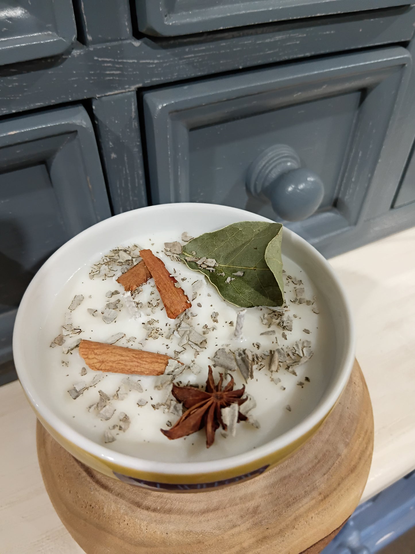 Cedarwood & Frankincense (approx 4oz) 100% Natural Soywax Candle
