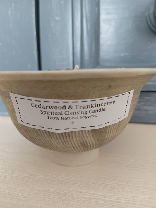 Cedarwood & Frankincense (spiritual clensing candle)