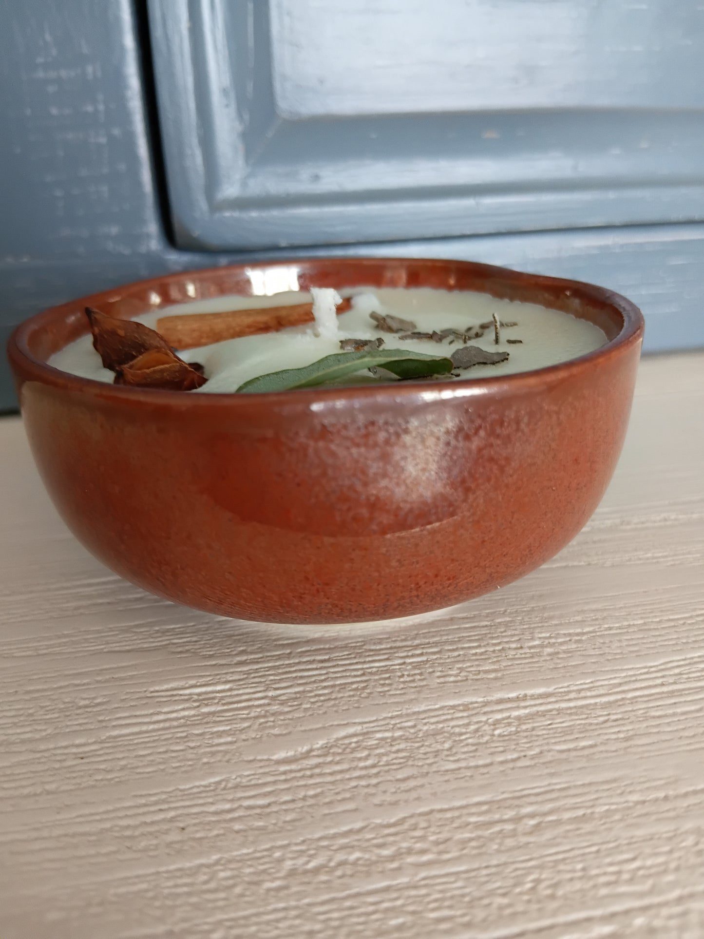 Cedarwood & Frankincense (spiritual clensing candle)