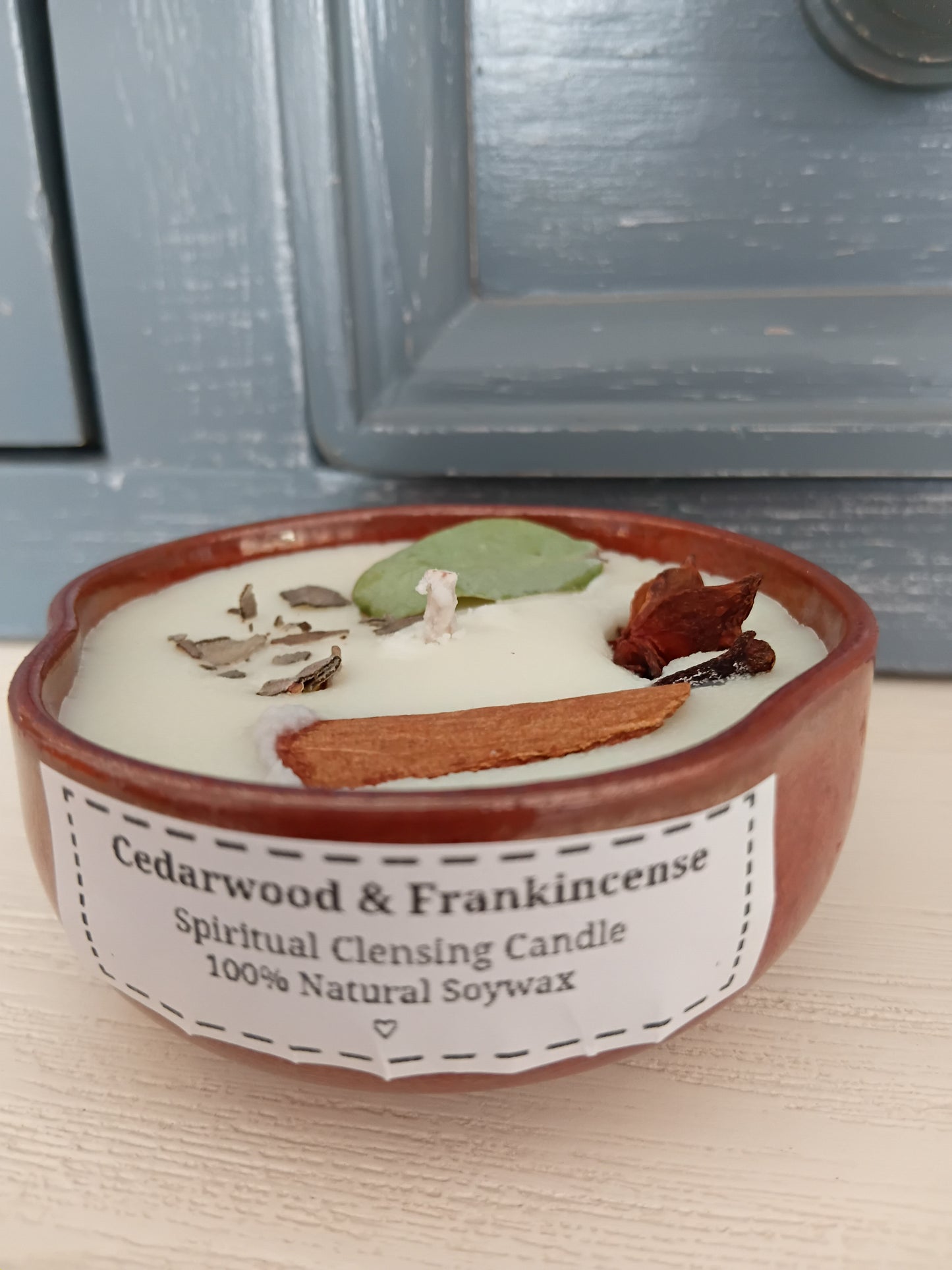 Cedarwood & Frankincense (spiritual clensing candle)