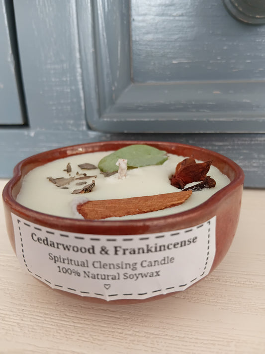 Cedarwood & Frankincense (spiritual clensing candle)