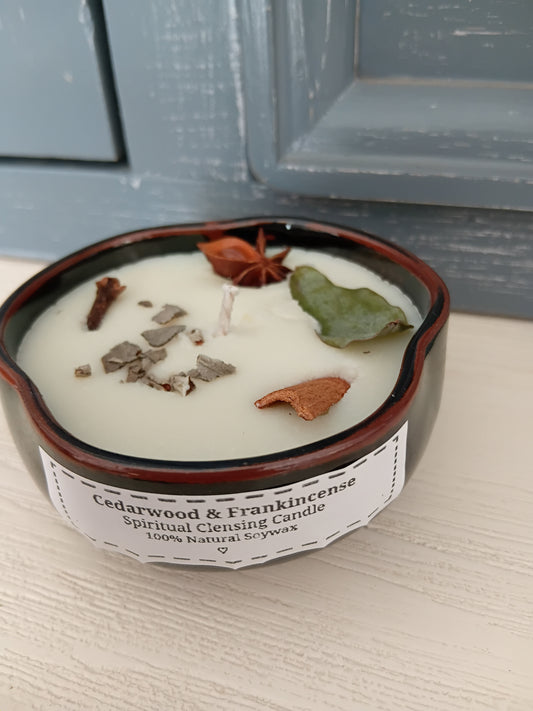 Cedarwood & Frankincense (spiritual clensing candle)